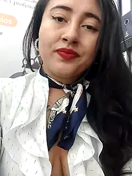 Snapshot of AMATISTA__16 chatting on May 12, 12:24 pm AMATISTA 16 online show from May 12, 12:24 pm