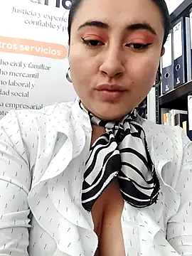 Snapshot of AMATISTA__16 chatting on May 20, 12:22 pm AMATISTA 16 online show from May 20, 12:22 pm