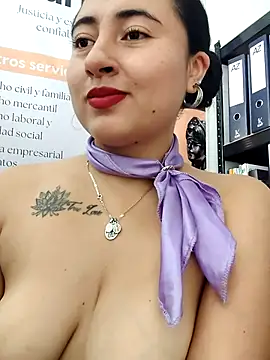 Snapshot of AMATISTA__16 chatting on May 28, 12:35 pm AMATISTA 16 online show from May 28, 12:35 pm