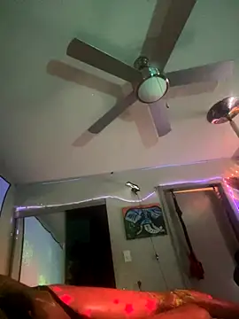 Snapshot of Triggerhappycj100 chatting on October 20, 10:49 am Triggerhappycj100 online show from October 20, 10:49 am