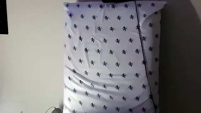 Triggerhappycj100 online show from November 2, 11:40 pm