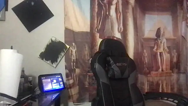 Triggerhappycj100 online show from May 2, 8:47 pm