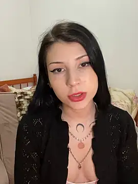 Snapshot of Privad_ravenna chatting on June 22, 3:25 am Privad ravenna online show from June 22, 3:25 am
