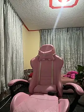 laure torres online show from October 30, 8:38 am