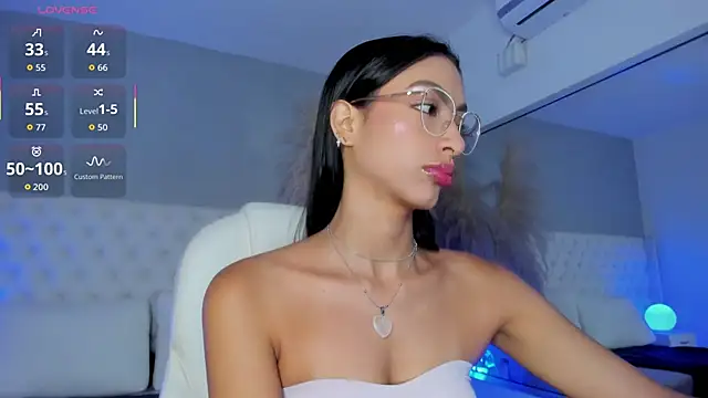 Snapshot of Ebonysweet__ chatting on June 4, 8:59 pm Ebonysweet online show from June 4, 8:59 pm