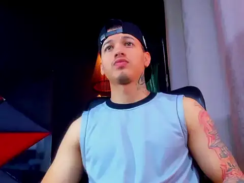 Snapshot of rocoo_santos chatting on June 27, 6:57 pm rocoo santos online show from June 27, 6:57 pm