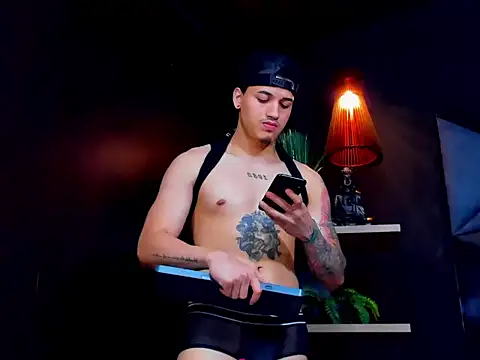 Snapshot of rocoo_santos chatting on July 23, 1:58 am rocoo santos online show from July 23, 1:58 am