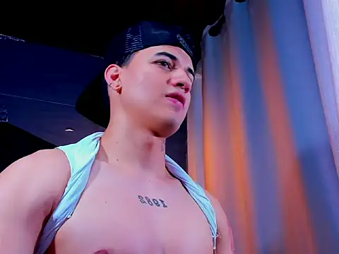 Snapshot of rocoo_santos chatting on July 28, 2:46 pm rocoo santos online show from July 28, 2:46 pm