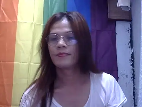 juicycum069 online show from June 12, 7:57 pm