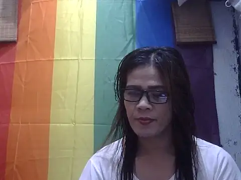 juicycum069 online show from July 17, 6:42 am