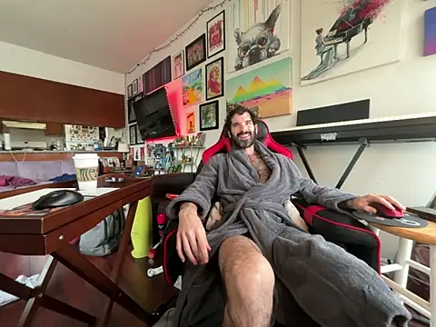 Pupscritch online show from February 20, 4:18 pm