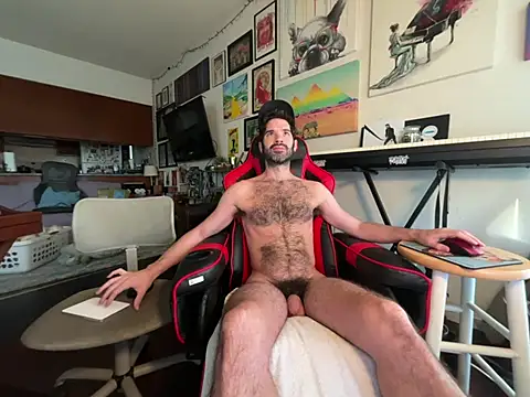 Pupscritch online show from April 22, 1:45 pm