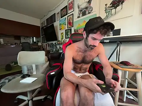 Pupscritch online show from May 15, 4:47 pm