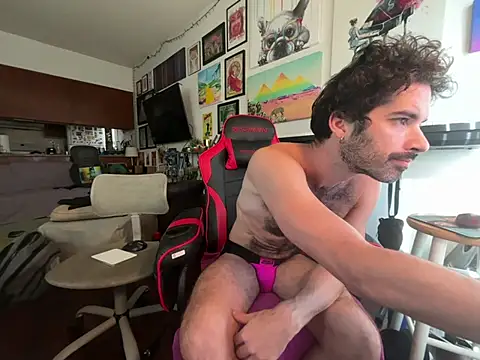 Pupscritch online show from May 21, 3:41 pm
