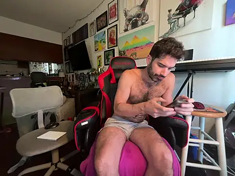 Pupscritch online show from May 22, 6:24 pm