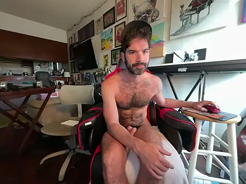 Pupscritch online show from June 2, 2:08 pm
