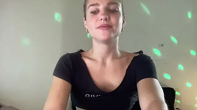 Snapshot of sweetceeme chatting on July 29, 9:46 pm sweetceeme online show from July 29, 9:46 pm