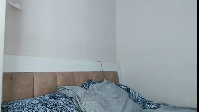 Snapshot of Pizda-Drozda chatting on September 24, 11:08 pm Pizda-Drozda online show from September 24, 11:08 pm