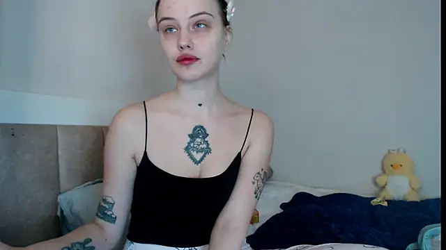 Snapshot of Pizda-Drozda chatting on October 28, 8:11 pm Pizda-Drozda online show from October 28, 8:11 pm