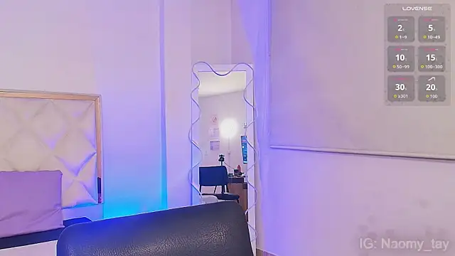 Naomy tay1 online show from October 30, 3:19 am