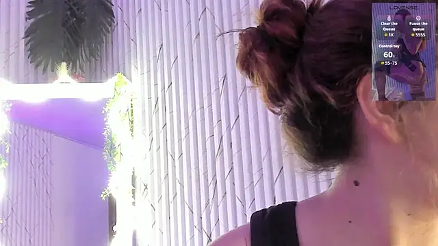 Naomy tay1 online show from July 26, 3:25 am