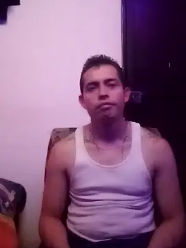 PitudoWuero online show from September 13, 12:27 pm