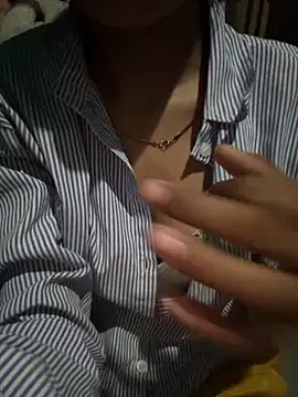 modelnishu online show from September 30, 10:04 pm