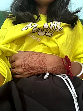 modelnishu online show from October 12, 4:33 am