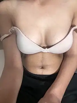 modelnishu online show from February 11, 1:27 pm