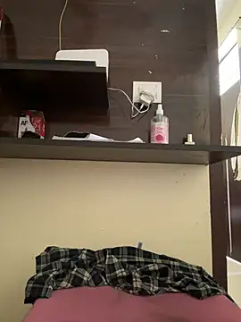 Snapshot of modelnishu chatting on July 10, 4:39 am modelnishu online show from July 10, 4:39 am