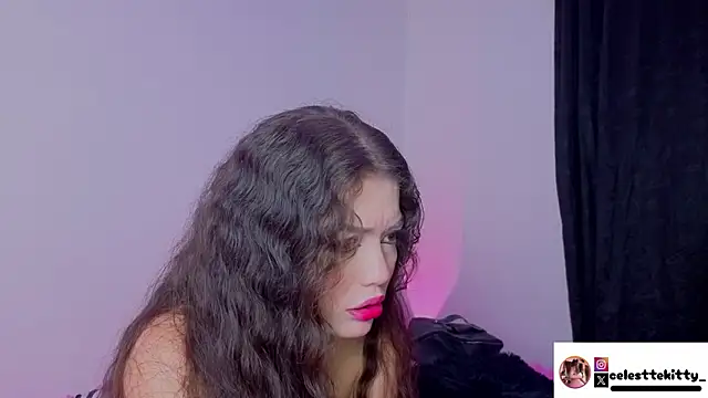 Snapshot of celestte_evans_1 chatting on March 5, 3:24 am celestte evans 1 online show from March 5, 3:24 am