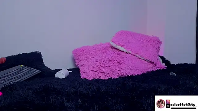 Snapshot of celestte_evans_1 chatting on March 16, 5:44 am celestte evans 1 online show from March 16, 5:44 am