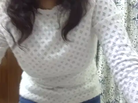 Snapshot of SONIYA_47 chatting on November 21, 9:02 pm SONIYA 47 online show from November 21, 9:02 pm