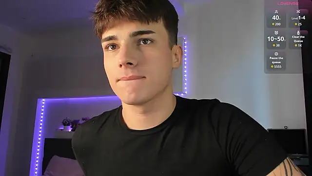 Snapshot of mystic_evan chatting on March 27, 2:50 pm mystic evan online show from March 27, 2:50 pm