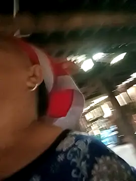 Snapshot of Mamapm20 chatting on September 13, 2:55 am Mamapm20 online show from September 13, 2:55 am