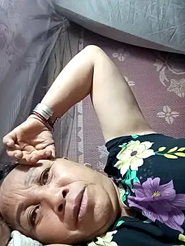 Snapshot of Mamapm20 chatting on September 23, 2:20 pm Mamapm20 online show from September 23, 2:20 pm