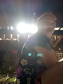 Snapshot of Mamapm20 chatting on September 24, 3:54 am Mamapm20 online show from September 24, 3:54 am