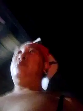 Snapshot of Mamapm20 chatting on October 5, 12:25 pm Mamapm20 online show from October 5, 12:25 pm