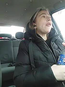 Reina Cummings online show from January 15, 6:07 am