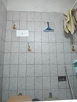 Auroraluna - online show from December 19, 1:23 am