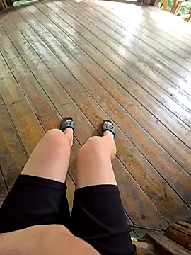 Snapshot of starvingo2002 chatting on September 22, 2:02 am starvingo2002 online show from September 22, 2:02 am