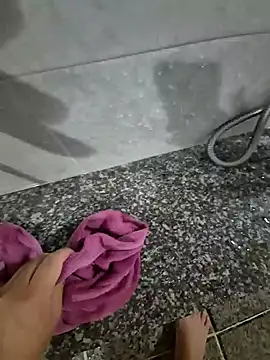 starvingo2002 online show from November 26, 4:46 am