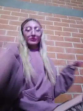 Andrea camilaaa online show from July 1, 4:03 am