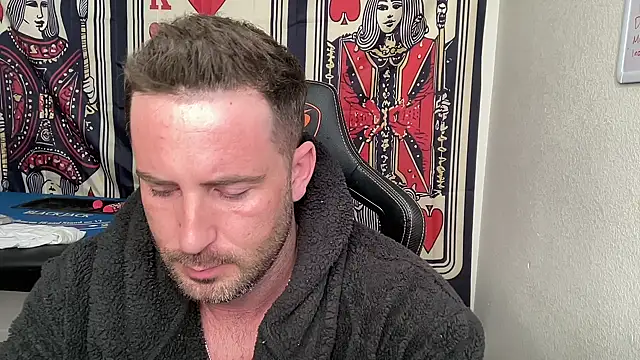 Snapshot of brettmycles28 chatting on February 4, 7:09 pm brettmycles28 online show from February 4, 7:09 pm