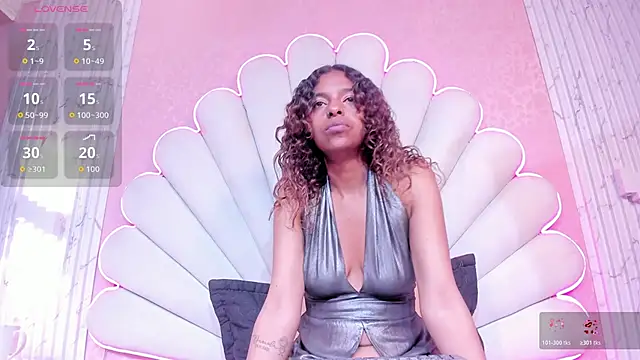 Snapshot of MisRoos chatting on October 30, 4:30 pm MisRoos online show from October 30, 4:30 pm