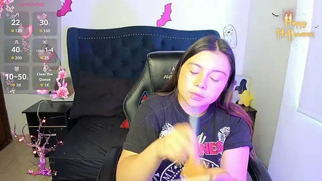 LucyPetit online show from November 3, 2:18 pm