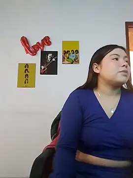 LucyPetit online show from December 3, 12:47 pm