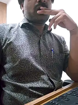 Snapshot of autophile-indian chatting on October 31, 6:25 am autophile-indian online show from October 31, 6:25 am