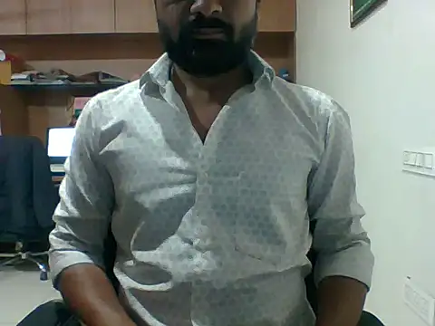 Snapshot of autophile-indian chatting on December 5, 7:39 am autophile-indian online show from December 5, 7:39 am