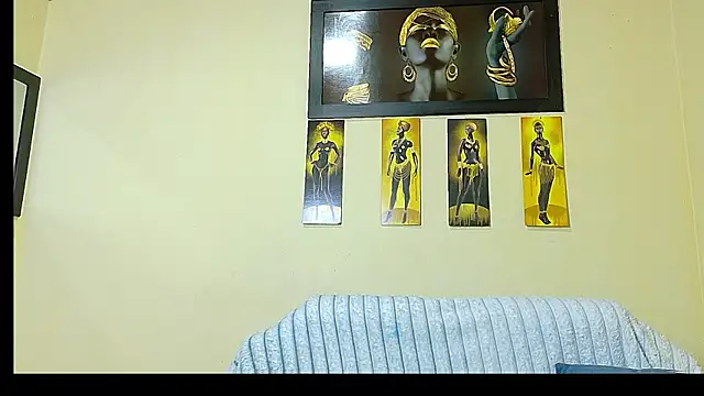 Snapshot of AlexandraCambell chatting on July 28, 8:52 pm AlexandraCambell online show from July 28, 8:52 pm